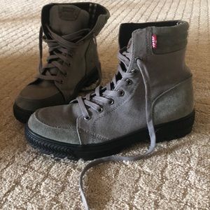 New Men’s Levi boots